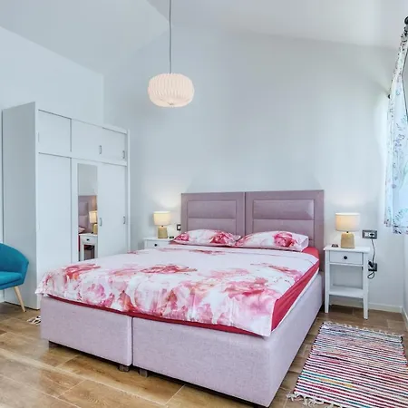 Lemoar Villa