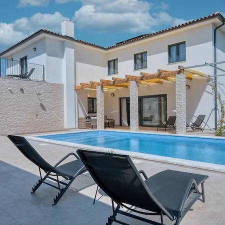 Lemoar Villa *